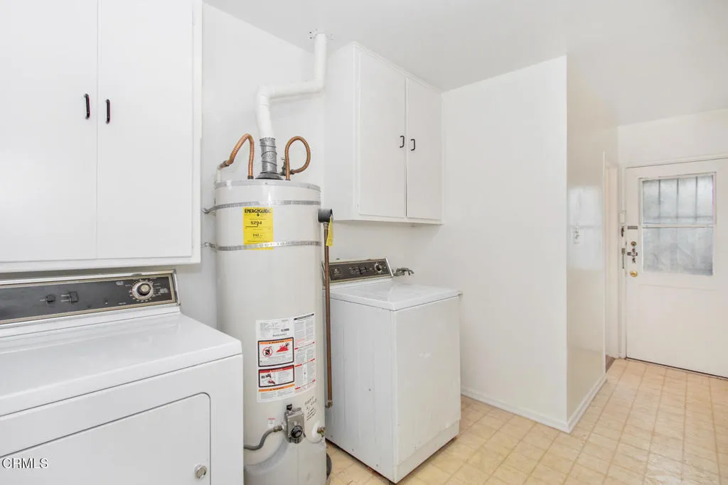 6425 Columbus Avenue, Los Angeles, California 91411 home-pic-17