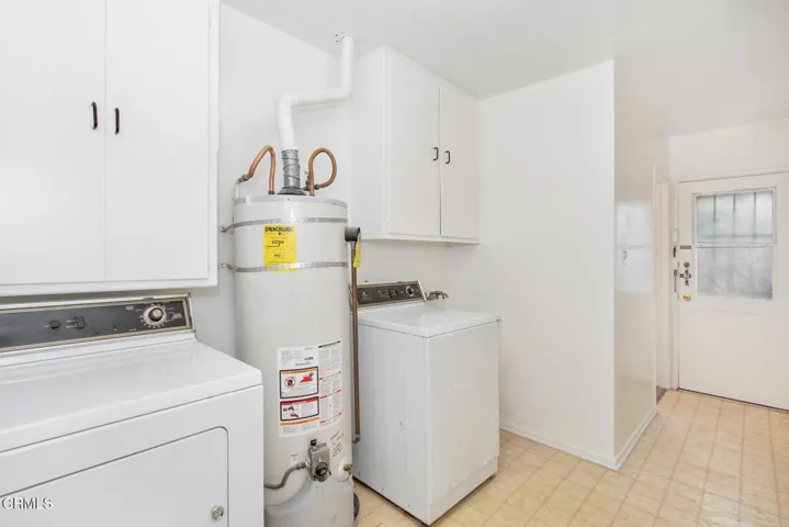 17) 6425 Columbus Avenue - Laundry 2
