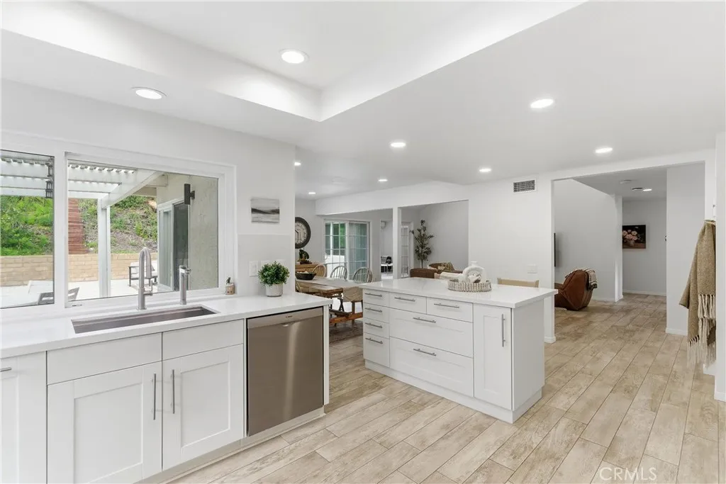 26941 Floresta, Mission Viejo, California 92691 home-pic-4