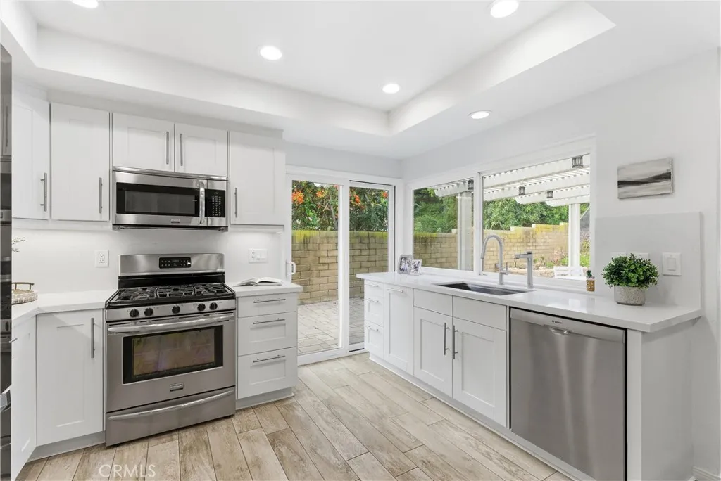 26941 Floresta, Mission Viejo, California 92691 home-pic-10
