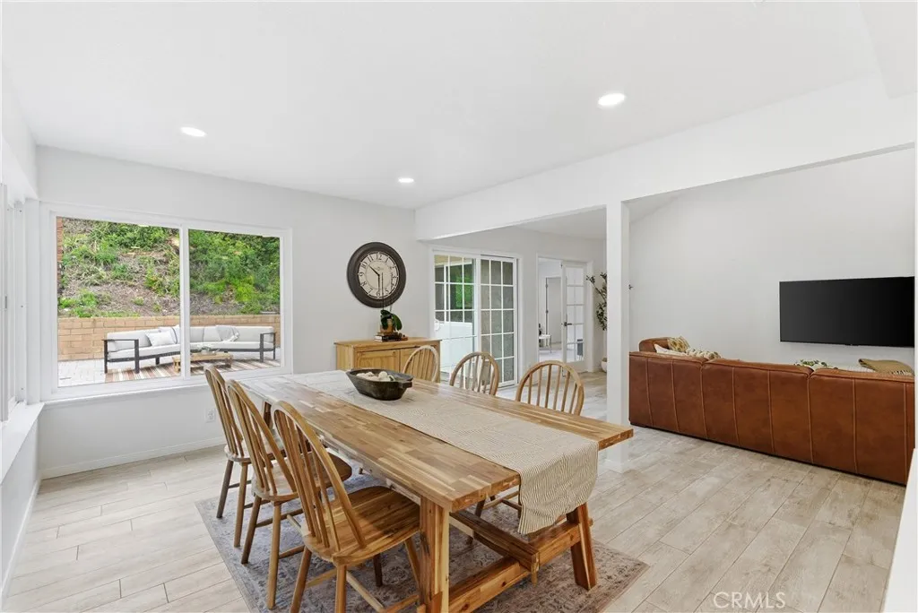 26941 Floresta, Mission Viejo, California 92691 home-pic-13