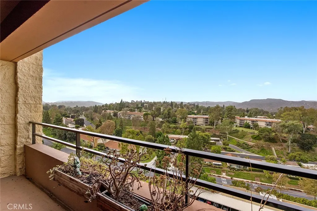 24055 Paseo Del Lago 1355, Laguna Woods, California 92637 home-pic-3