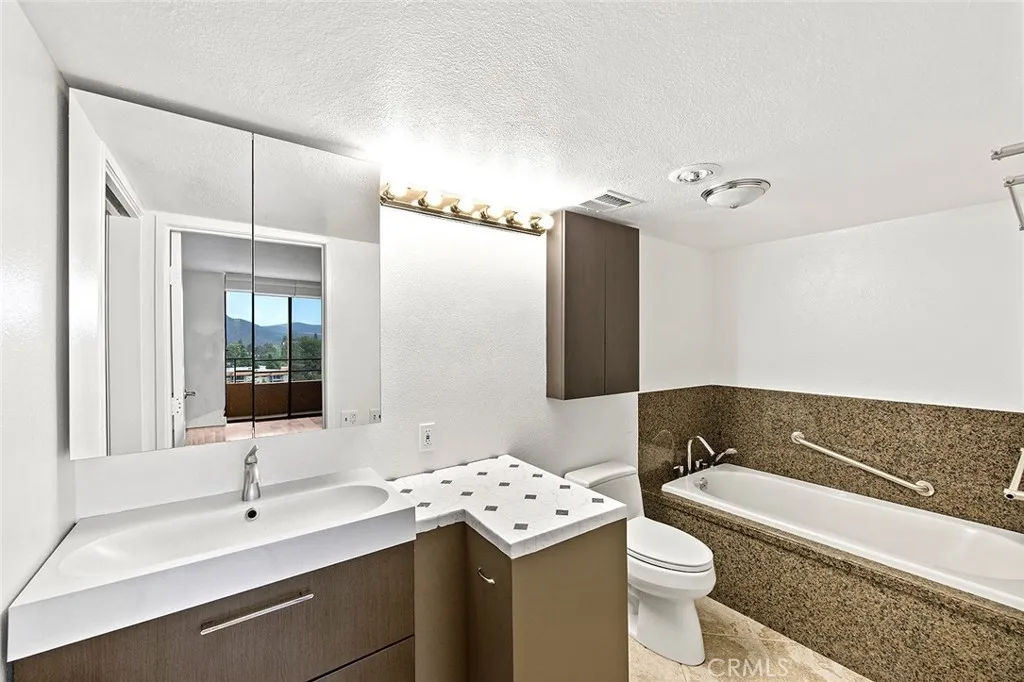 24055 Paseo Del Lago 1355, Laguna Woods, California 92637 home-pic-7