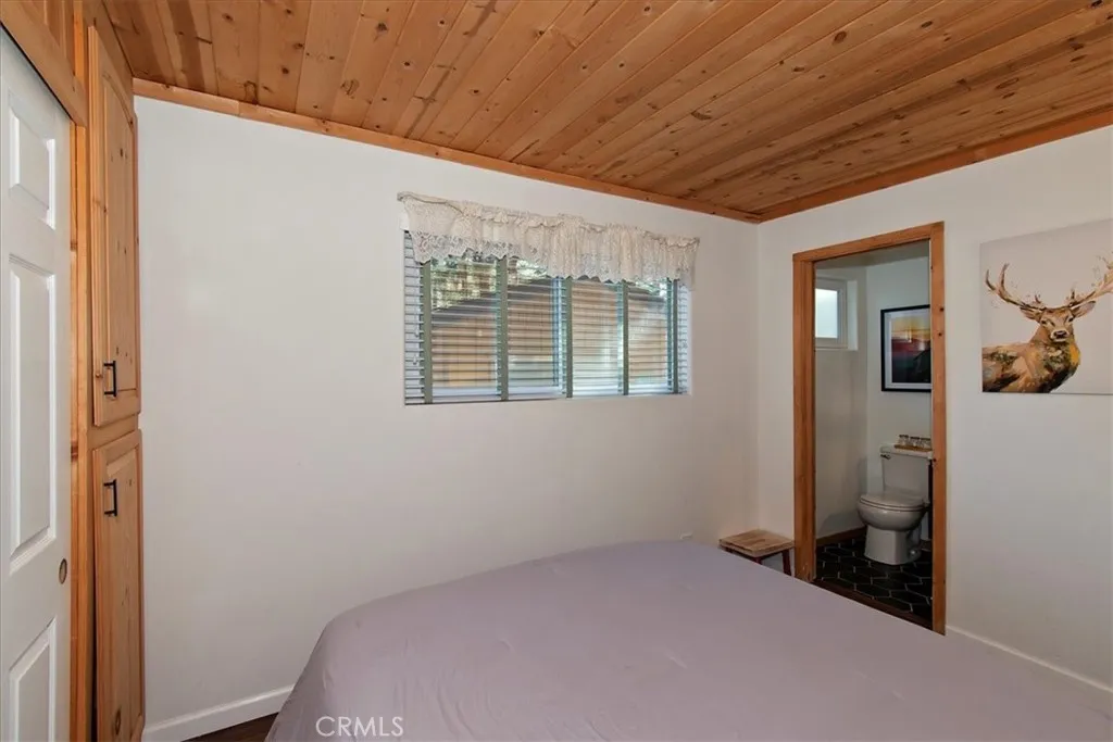 631 Crestwood, Big Bear Lake, California 92315 home-pic-19