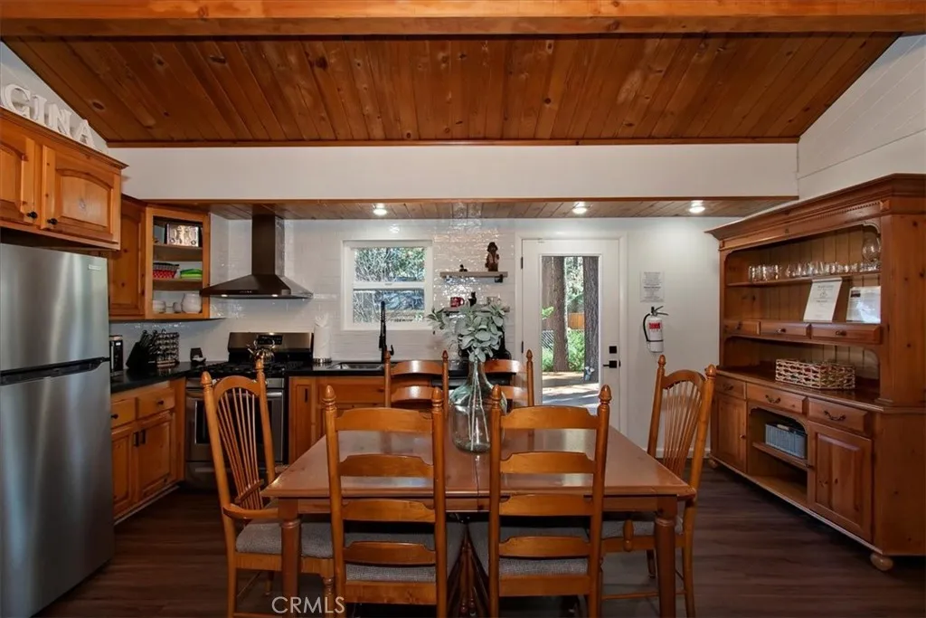 631 Crestwood, Big Bear Lake, California 92315 home-pic-14