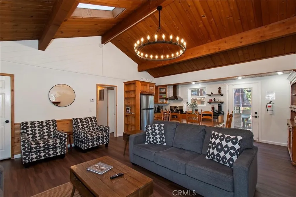 631 Crestwood, Big Bear Lake, California 92315 home-pic-11