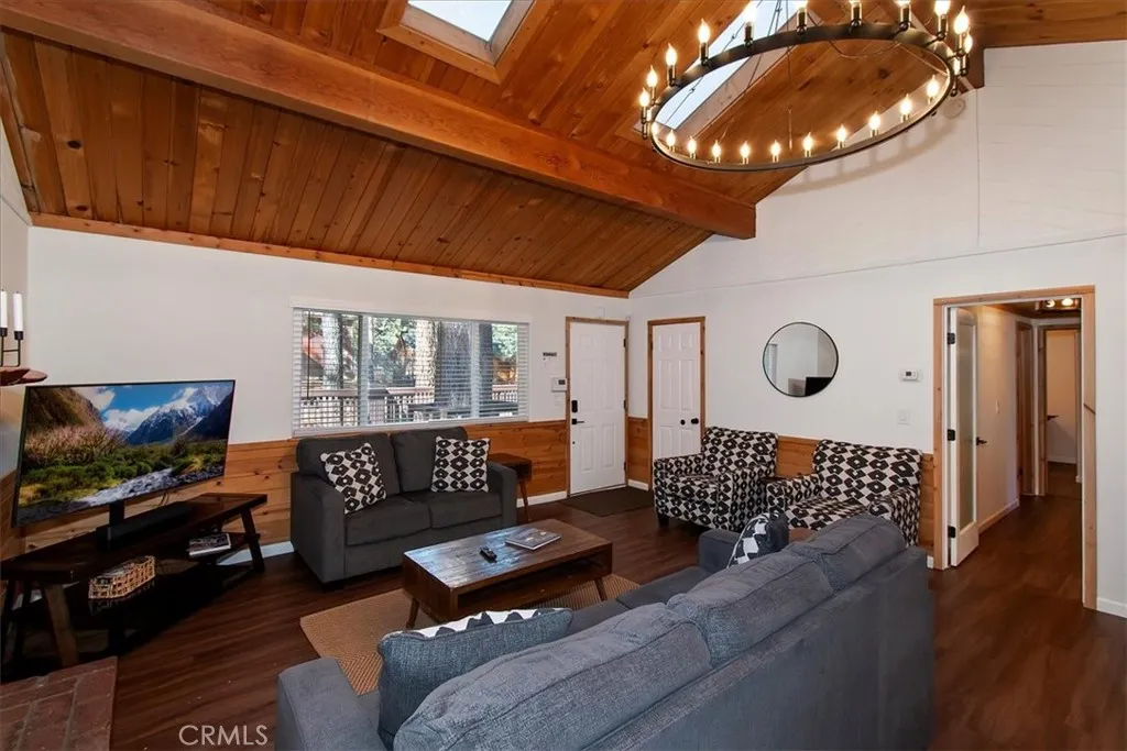 631 Crestwood, Big Bear Lake, California 92315 home-pic-10