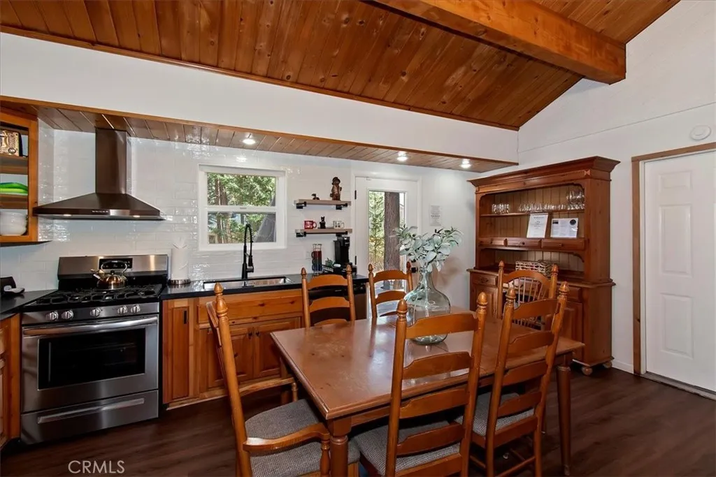 631 Crestwood, Big Bear Lake, California 92315 home-pic-12