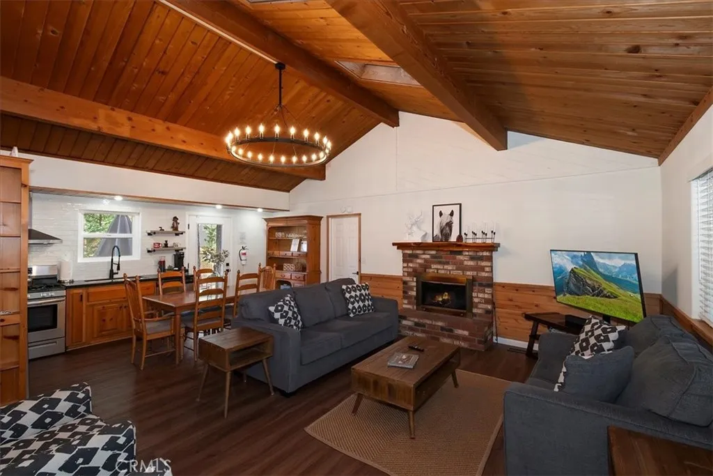 631 Crestwood, Big Bear Lake, California 92315 home-pic-7