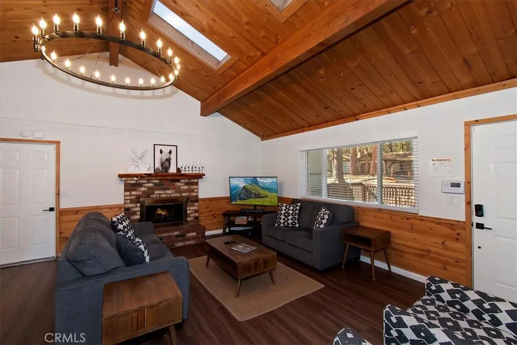 631 Crestwood, Big Bear Lake, California 92315 home-pic-8