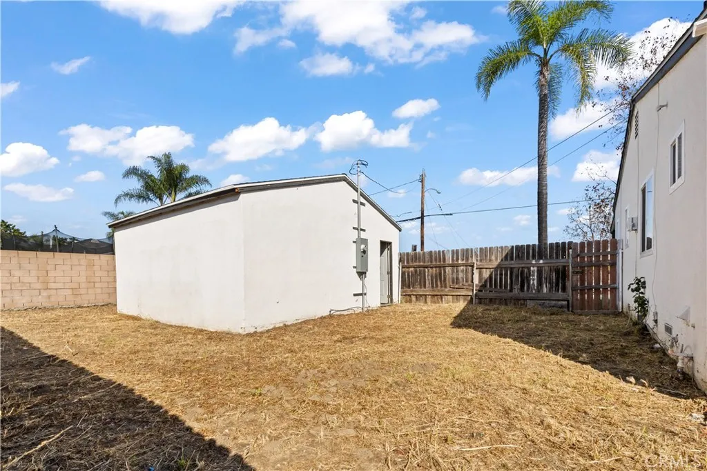 605 W 1st, Azusa, California 91702 home-pic-26