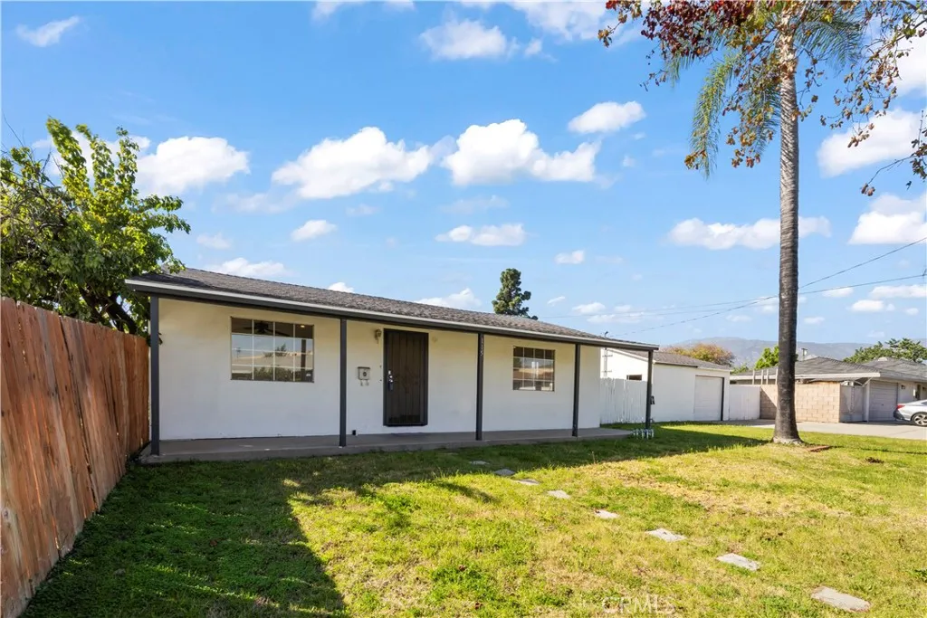 605 W 1st, Azusa, California 91702 home-pic-3