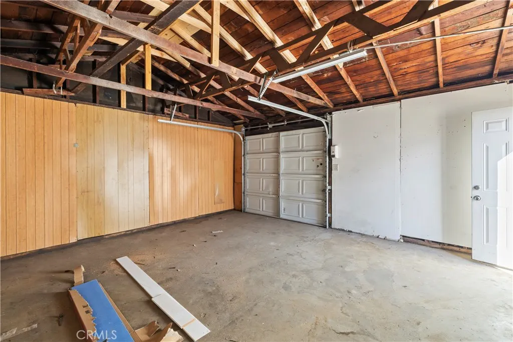 605 W 1st, Azusa, California 91702 home-pic-33