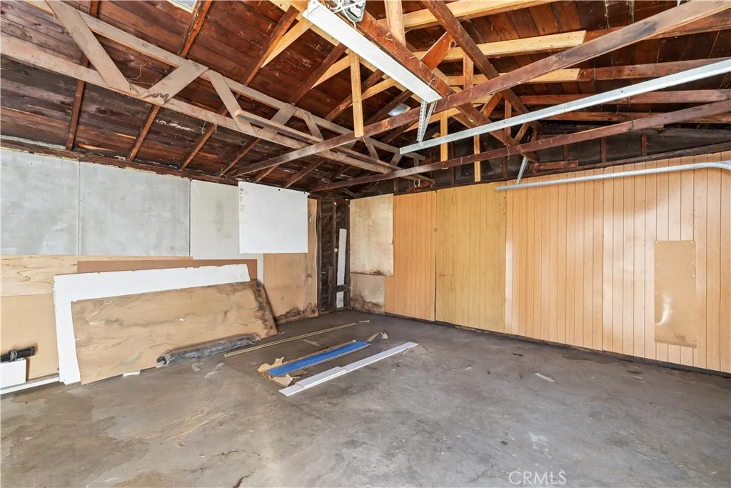 605 W 1st, Azusa, California 91702 home-pic-32