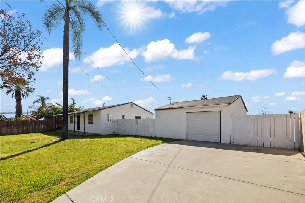 605 W 1st, Azusa, California 91702 home-pic-4