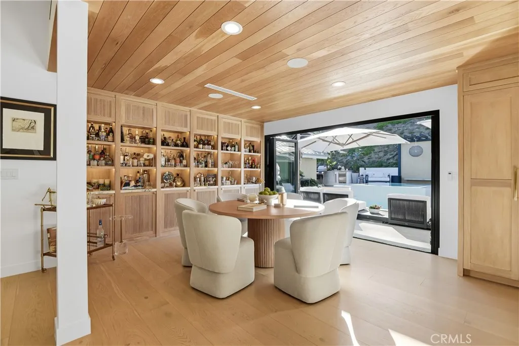 5565 Jed Smith, Hidden Hills, California 91302 home-pic-10