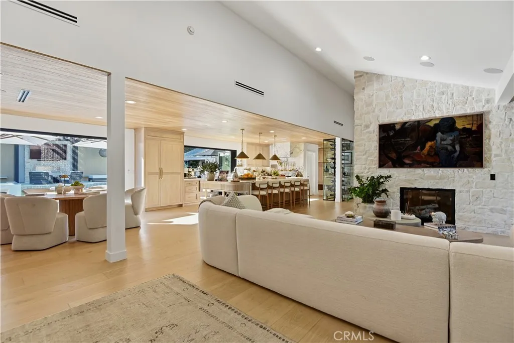 5565 Jed Smith, Hidden Hills, California 91302 home-pic-3