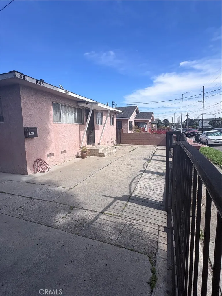 840 W 167th Street, Gardena, California 90247 home-pic-5