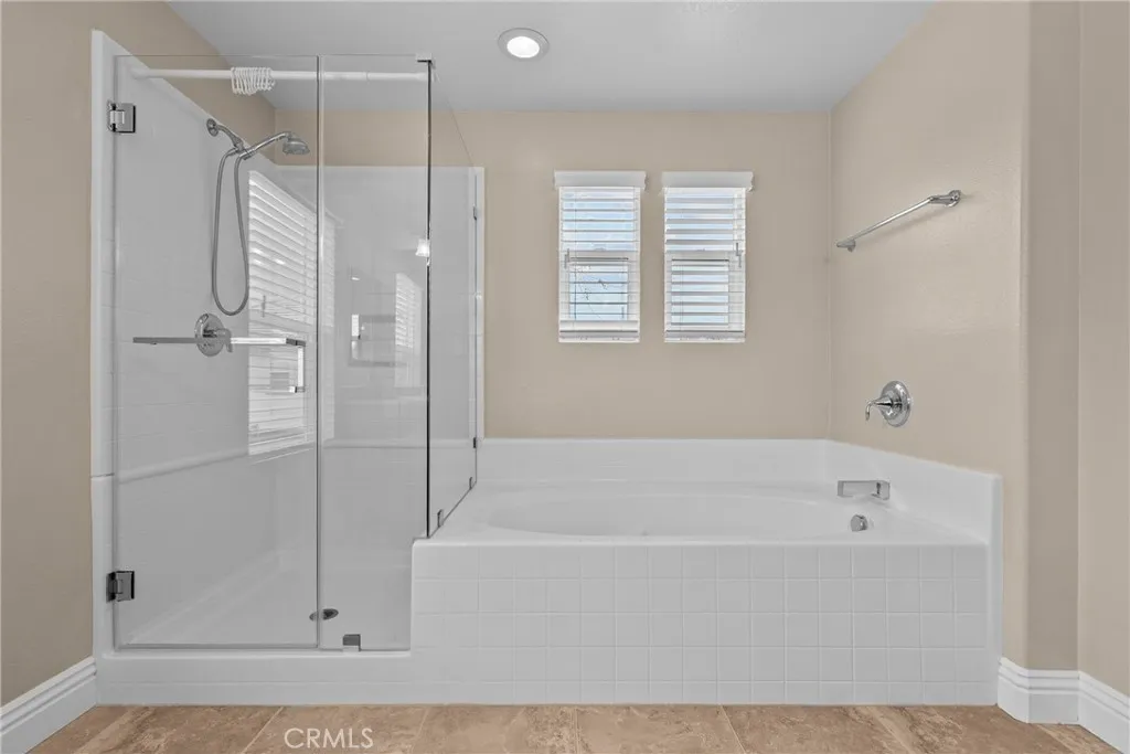 28488 Camino Del Arte, Valencia, California 91354 home-pic-25