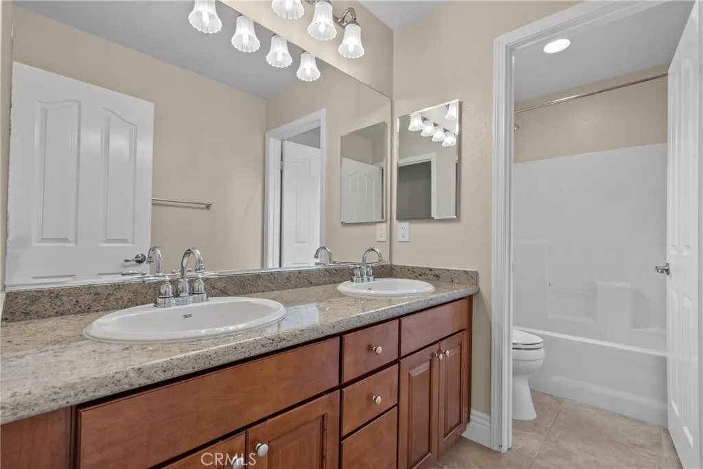 28488 Camino Del Arte, Valencia, California 91354 home-pic-33