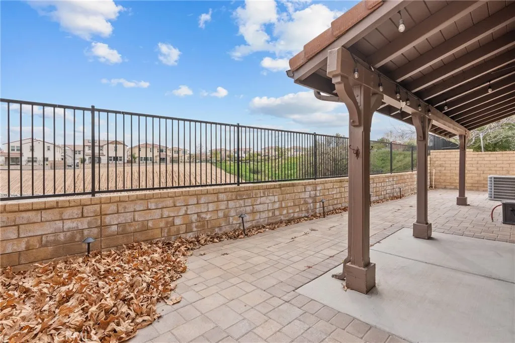 28488 Camino Del Arte, Valencia, California 91354 home-pic-40