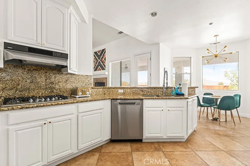 61424 Latham Trail, Joshua Tree, California 92252 home-pic-14