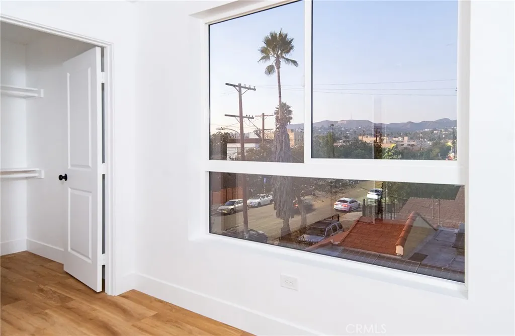 1184 N Normandie Avenue, Los Angeles, California 90029 home-pic-21