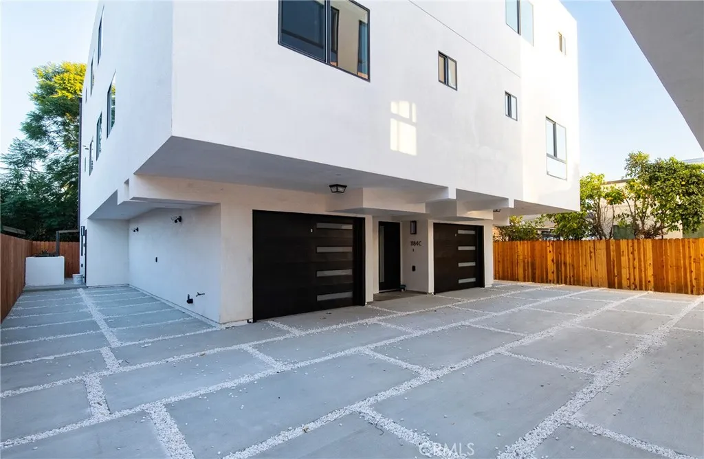 1184 N Normandie Avenue, Los Angeles, California 90029 home-pic-31