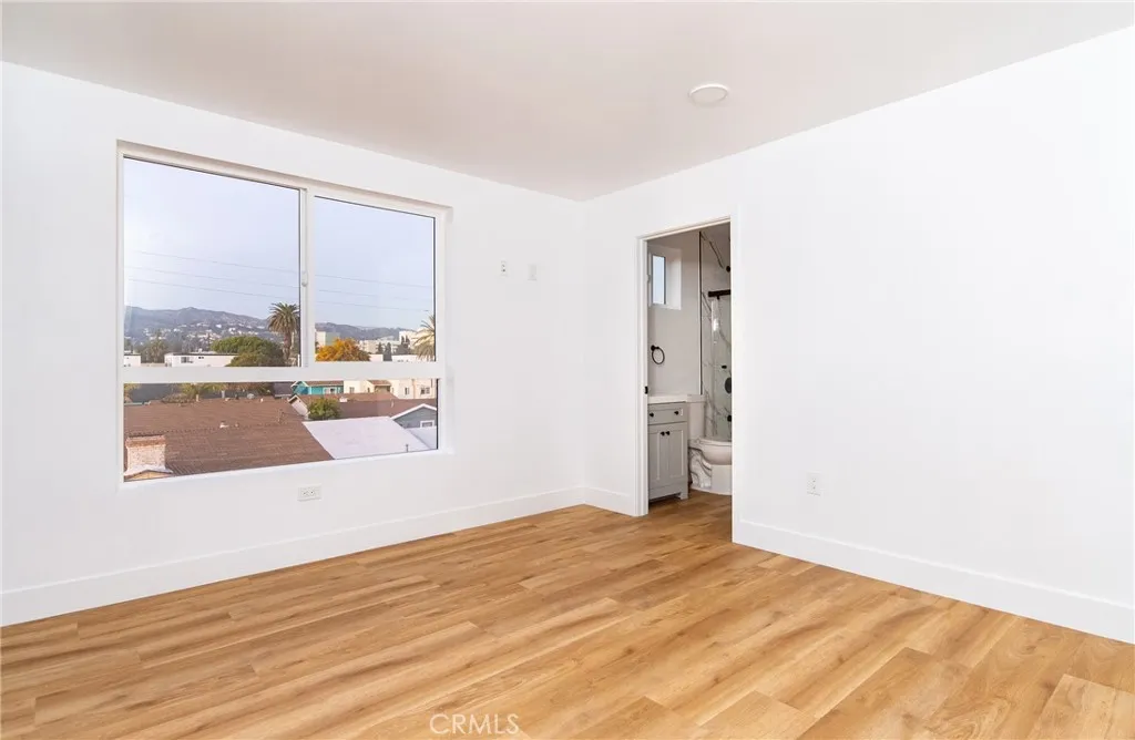 1184 N Normandie Avenue, Los Angeles, California 90029 home-pic-24