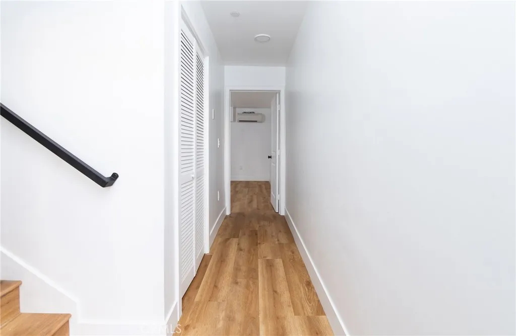 1184 N Normandie Avenue, Los Angeles, California 90029 home-pic-11