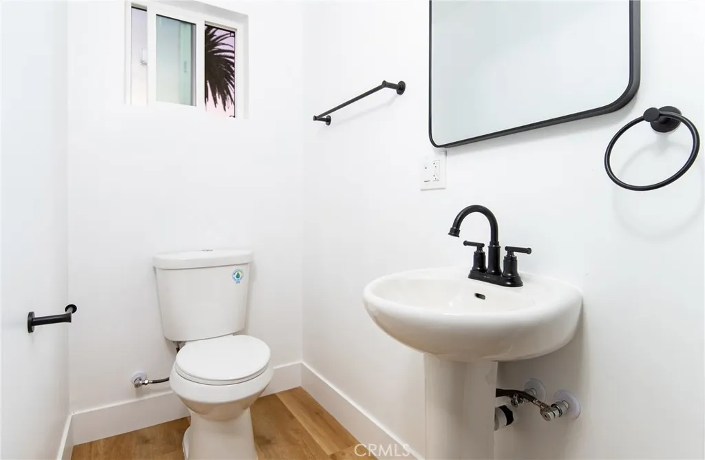 1184 N Normandie Avenue, Los Angeles, California 90029 home-pic-26