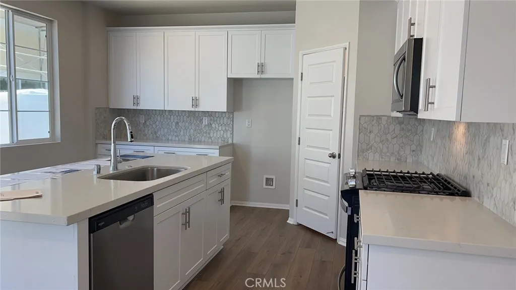 Kitchen-1 Kitchen-1