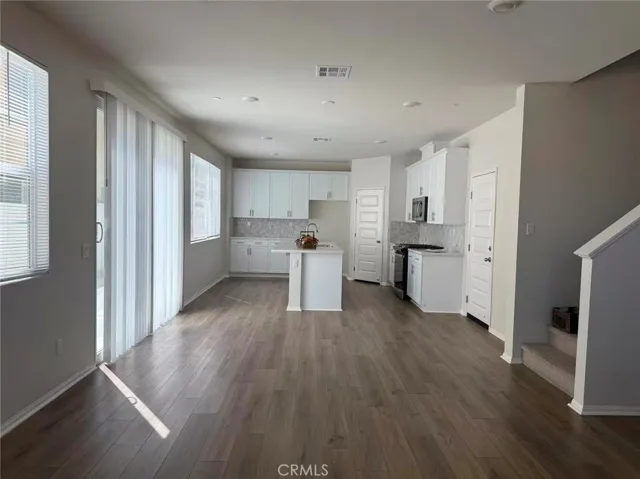 Living Rm and Kitchen