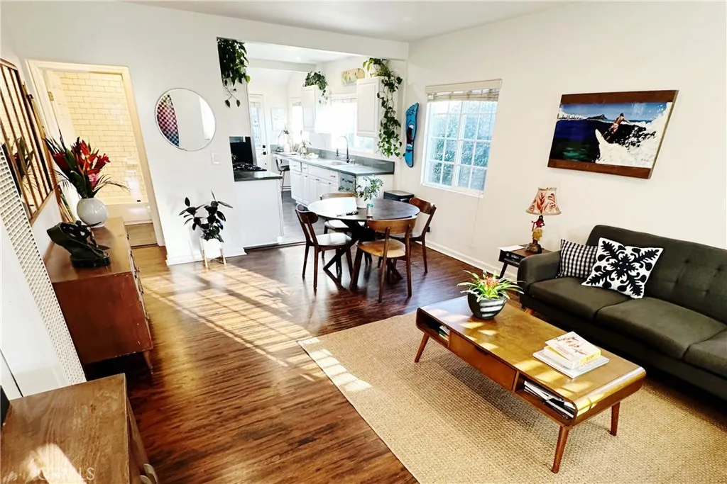 1206 N La Brea Avenue, Inglewood, California 90302 home-pic-17
