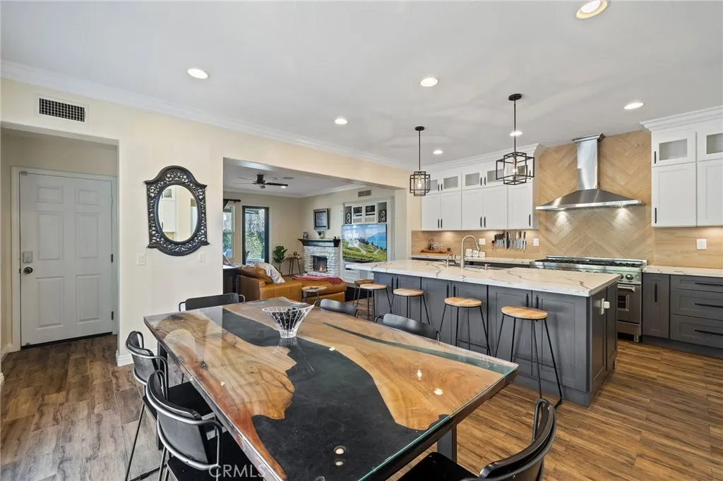 465 Periwinkle, Fullerton, California 92835 home-pic-20