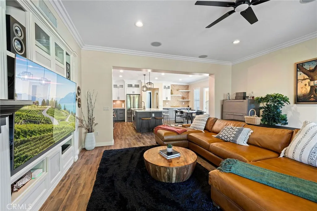 465 Periwinkle, Fullerton, California 92835 home-pic-12