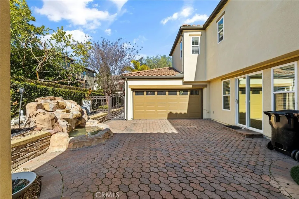 465 Periwinkle, Fullerton, California 92835 home-pic-4