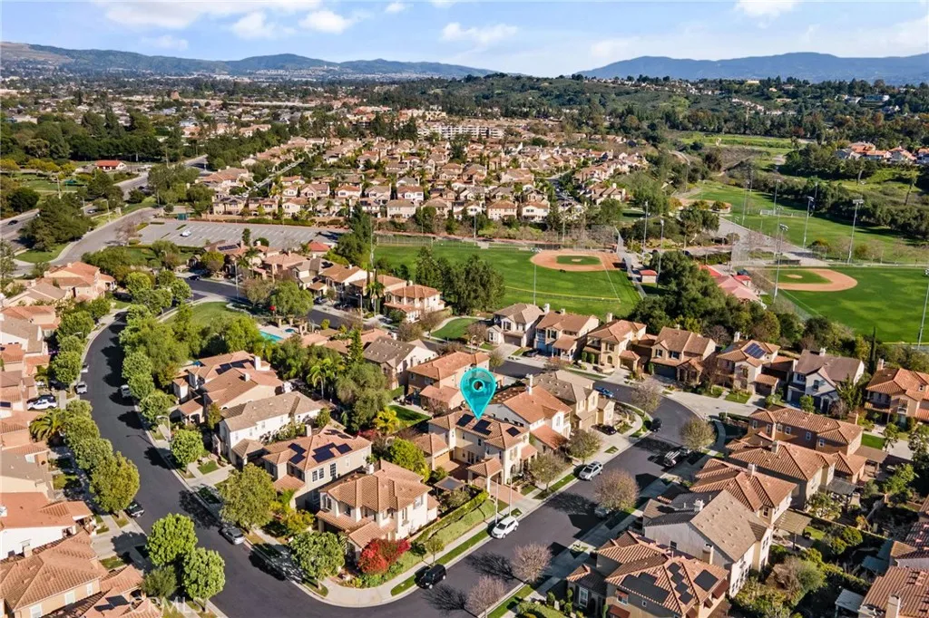 465 Periwinkle, Fullerton, California 92835 home-pic-63