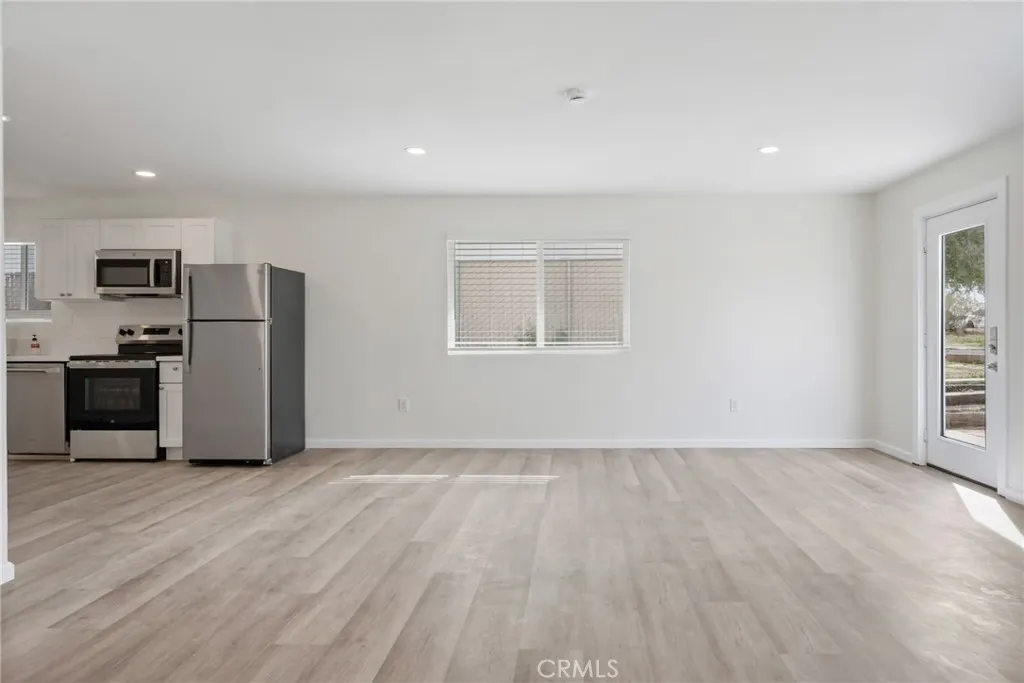 4537 Anita Avenue, Yucca Valley, California 92284 home-pic-33