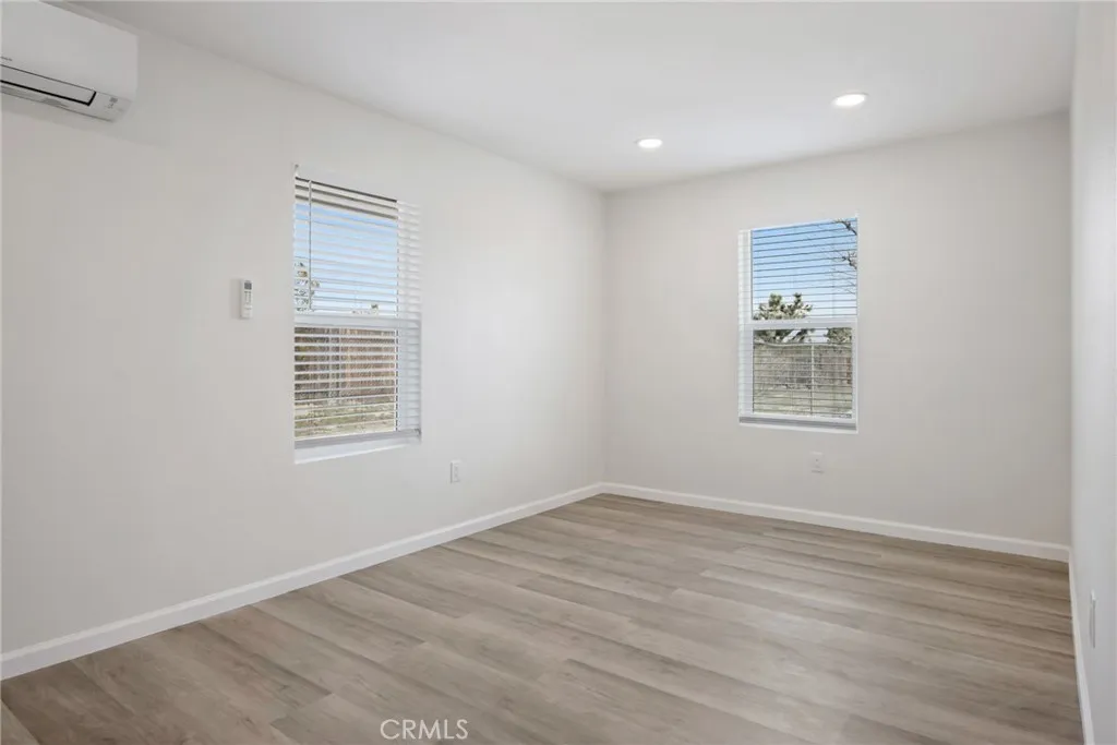 4537 Anita Avenue, Yucca Valley, California 92284 home-pic-38