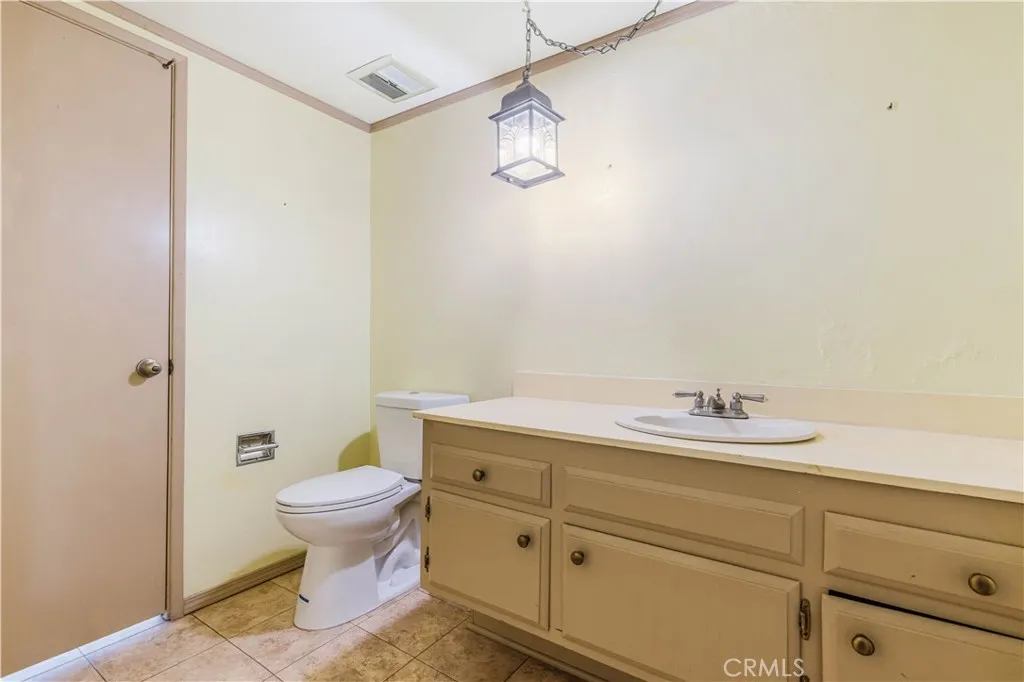 6446 Petit, Van Nuys, California 91406 home-pic-19