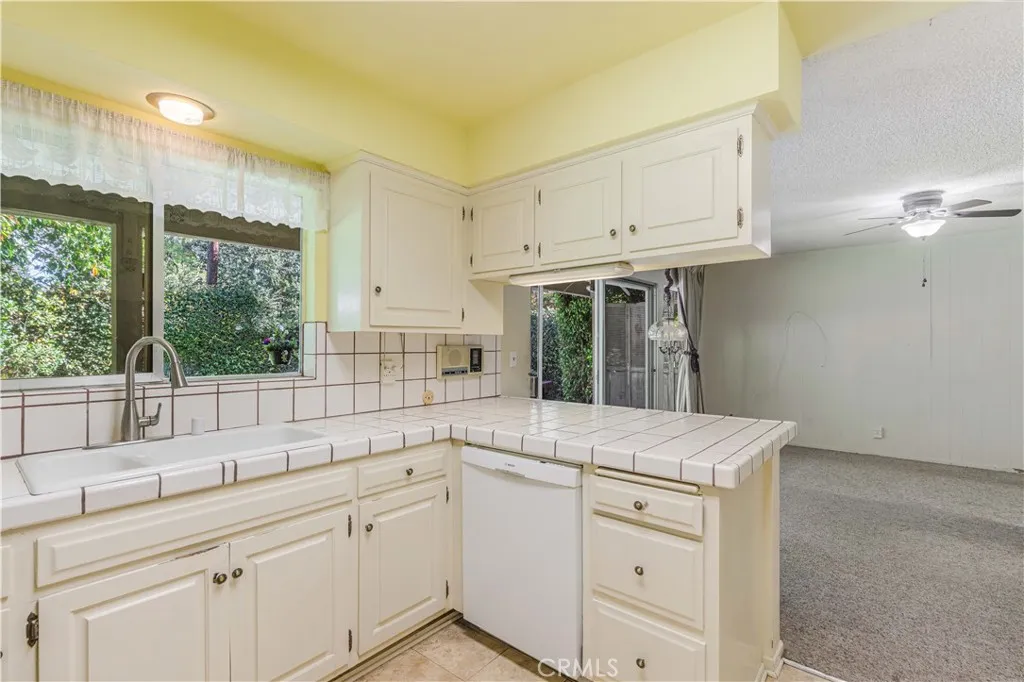 6446 Petit, Van Nuys, California 91406 home-pic-13