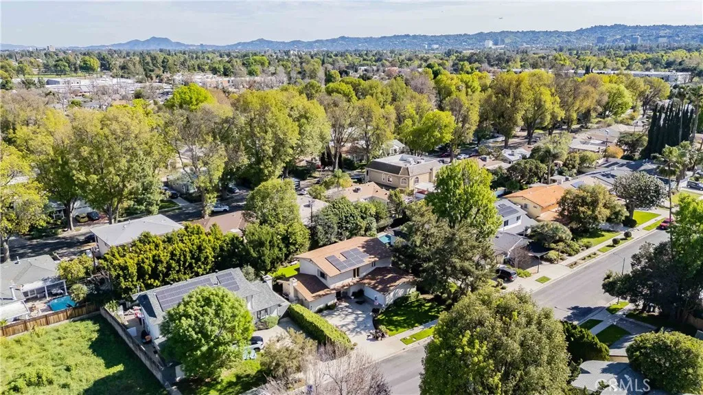 6446 Petit, Van Nuys, California 91406 home-pic-33