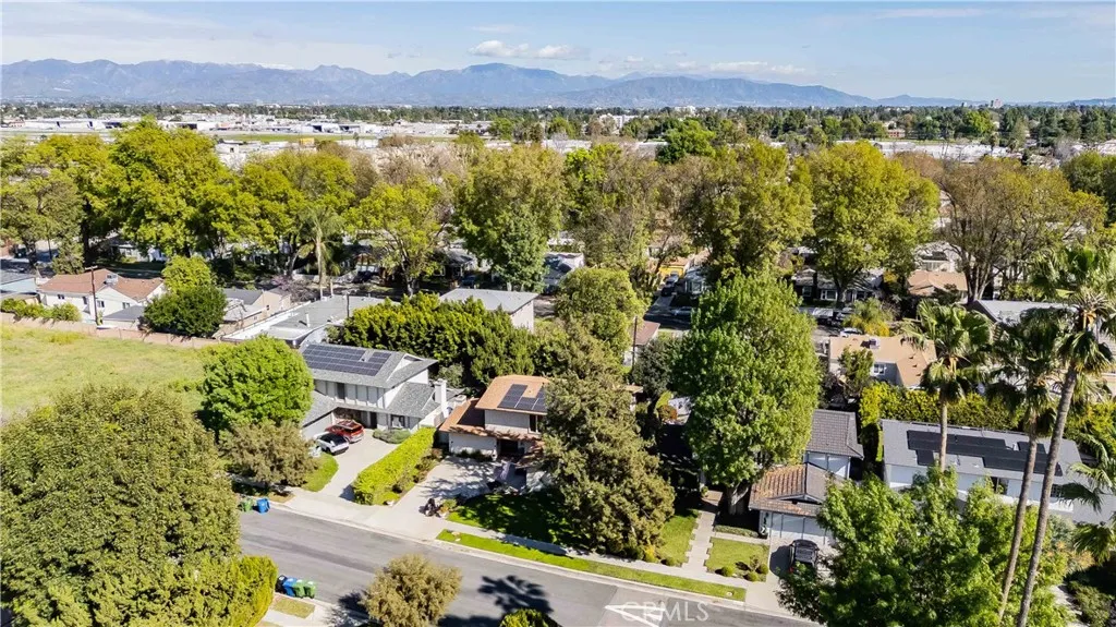 6446 Petit, Van Nuys, California 91406 home-pic-32