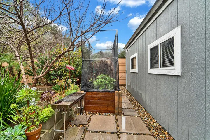 219 Castilian Ave-16