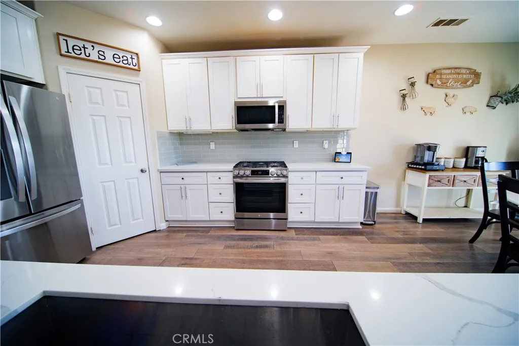 1174 Enchanted Trail, San Jacinto, California 92582 home-pic-21