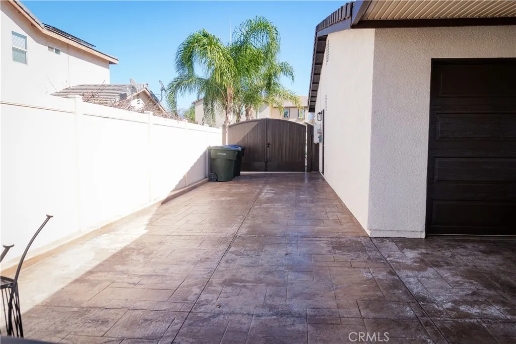 1174 Enchanted Trail, San Jacinto, California 92582 home-pic-9