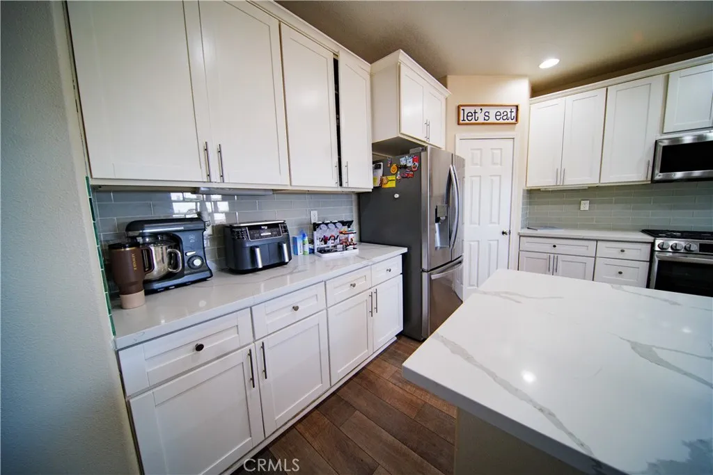 1174 Enchanted Trail, San Jacinto, California 92582 home-pic-25