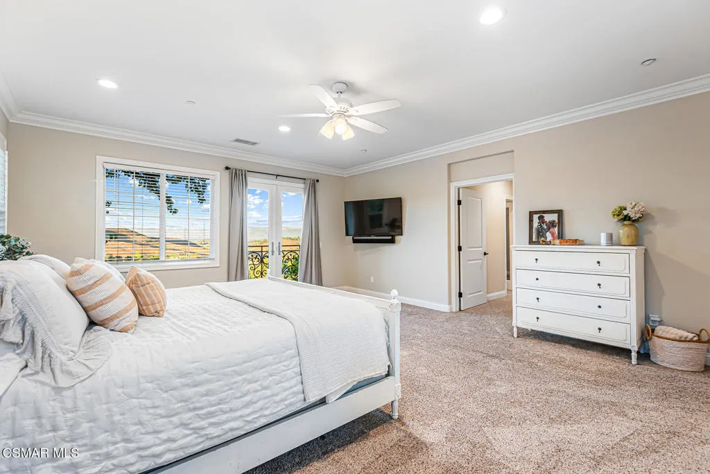457 Vineyard Drive, Simi Valley, California 93065 home-pic-22