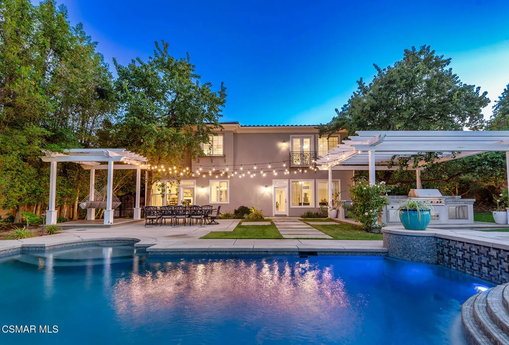 457 Vineyard Drive, Simi Valley, California 93065 home-pic-33